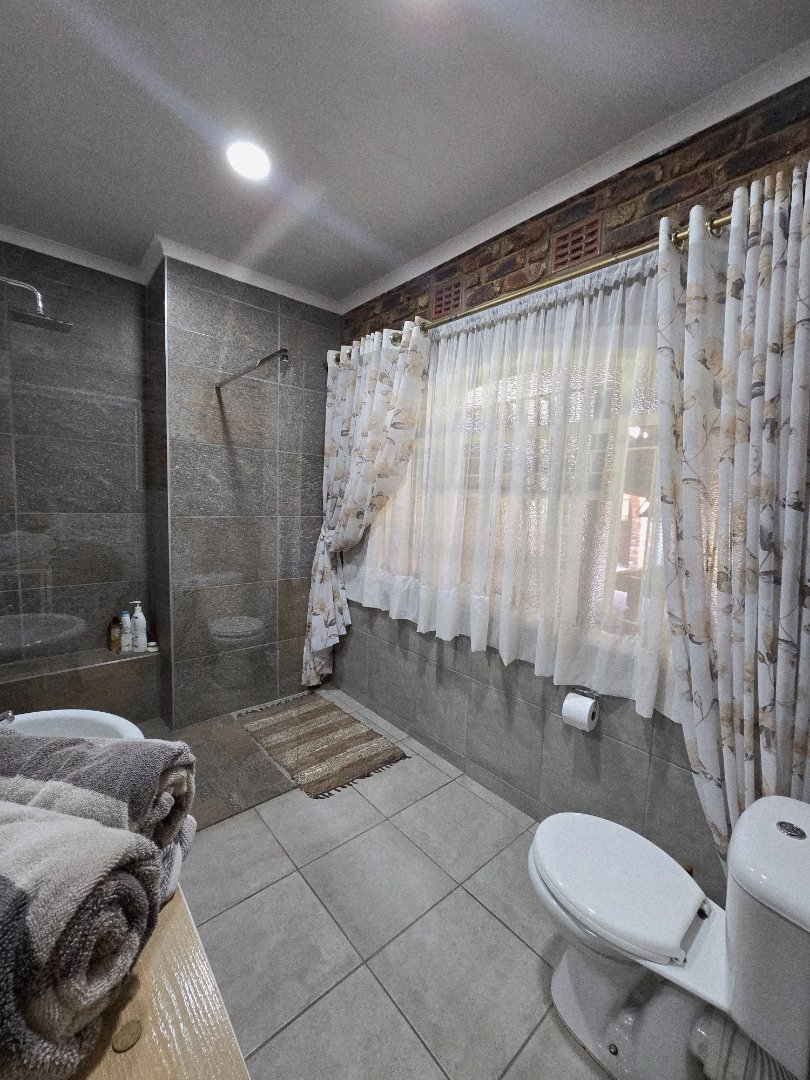 3 Bedroom Property for Sale in La Hoff North West